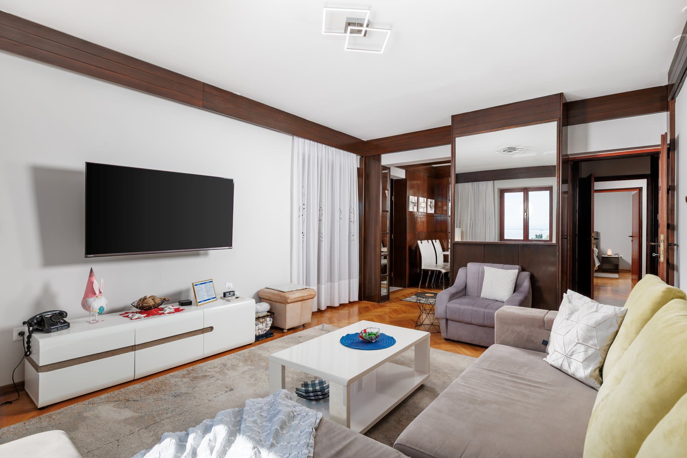Living Room 7