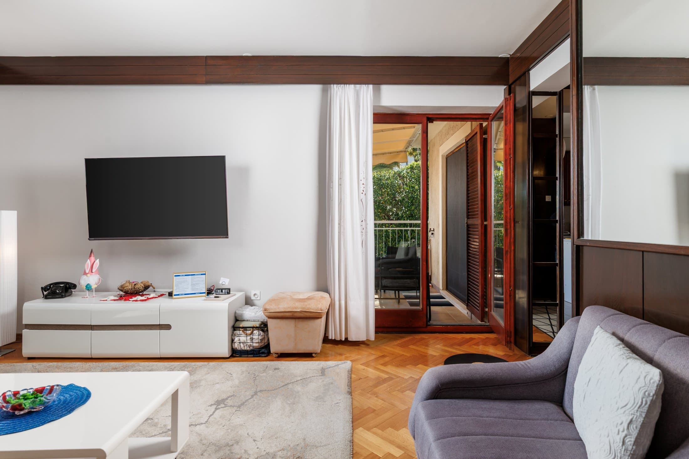 Living Room 9